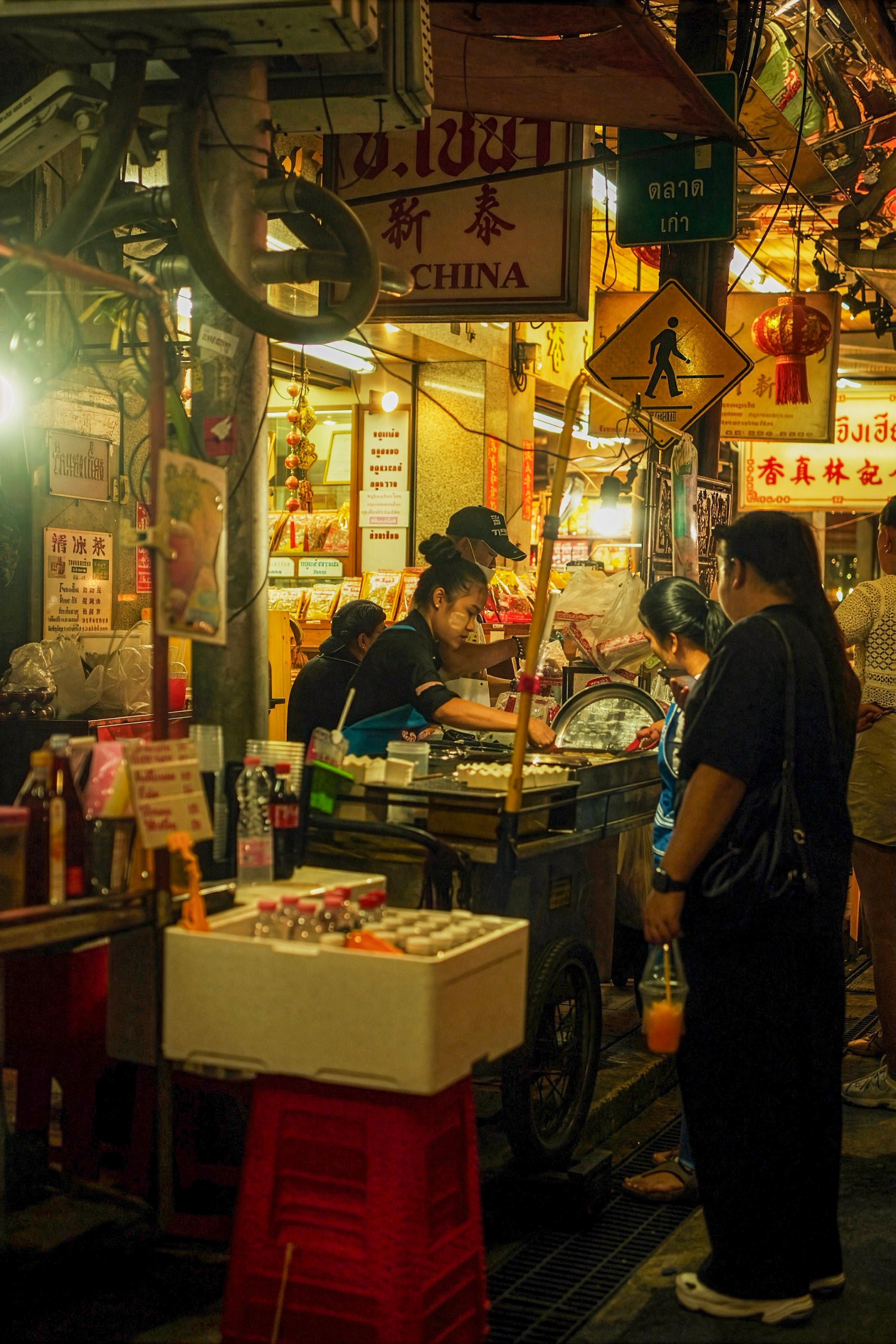 Bangkok Night Market Vendor Photo - Chinatown Street Food